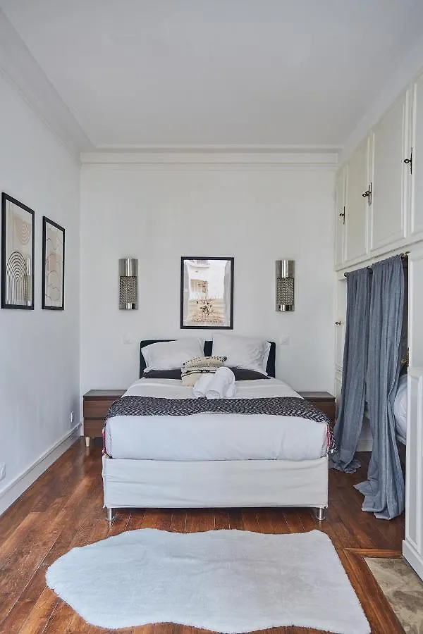 Residence Tour Eiffel By Studio Prestige Paris 0*,  France