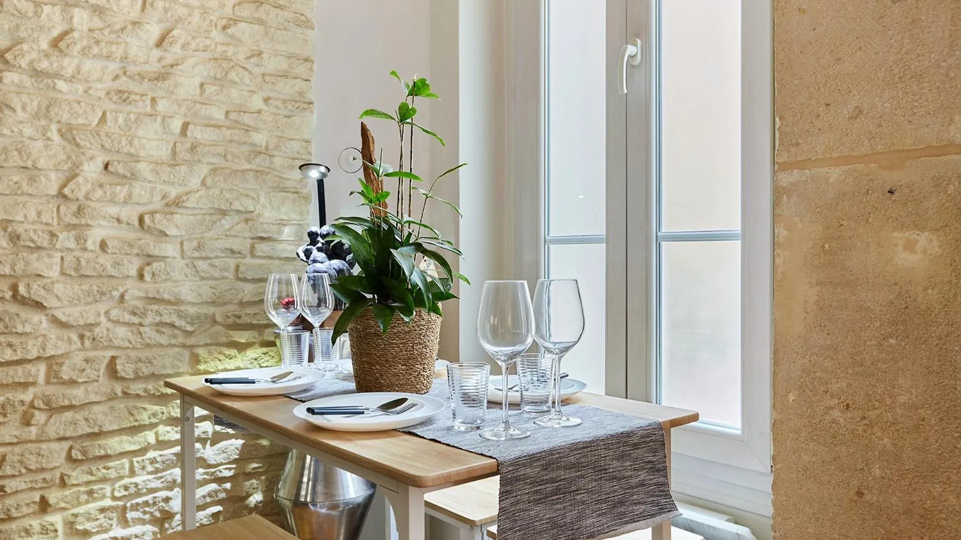 Residence Tour Eiffel By Studio Prestige Paris France